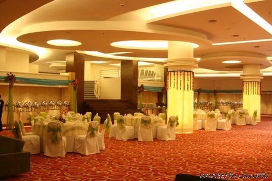 Galaxy Hotel & Spa Gurgaon Restaurant photo