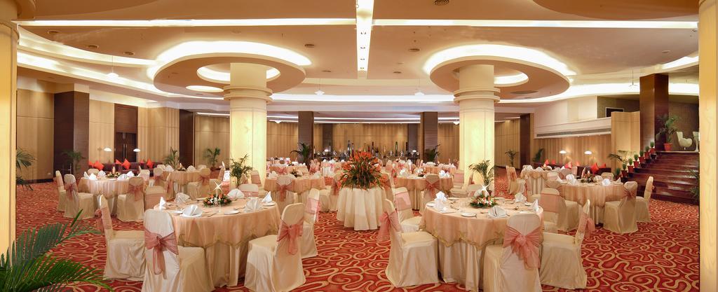Galaxy Hotel & Spa Gurgaon Extérieur photo