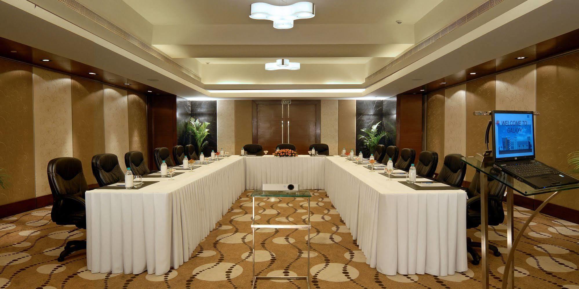 Galaxy Hotel & Spa Gurgaon Extérieur photo