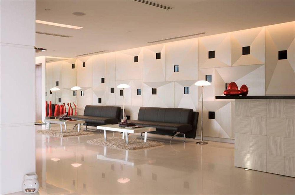 Galaxy Hotel & Spa Gurgaon Extérieur photo